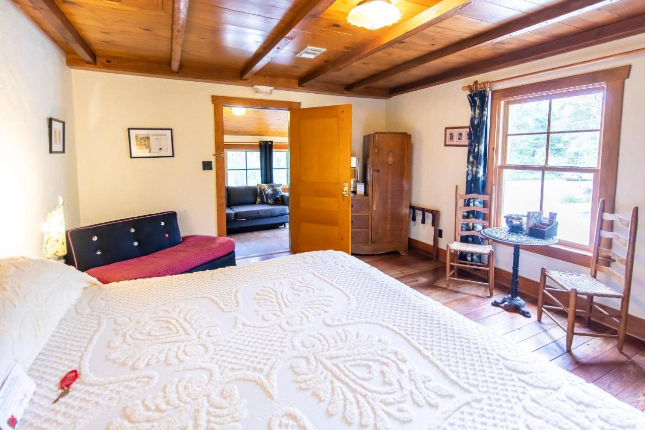 Hibiscus Coffee & Guesthouse Грейтон-Бич Экстерьер фото