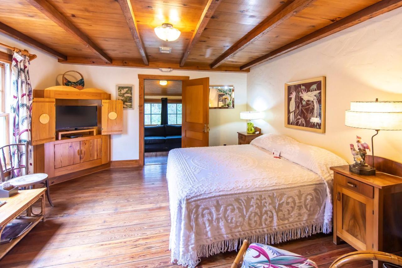 Hibiscus Coffee & Guesthouse Грейтон-Бич Экстерьер фото